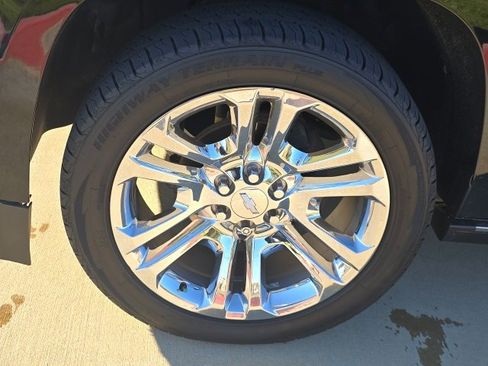 Used 2020 Chevrolet Tahoe Premier w/ Premier Plus Edition image 37