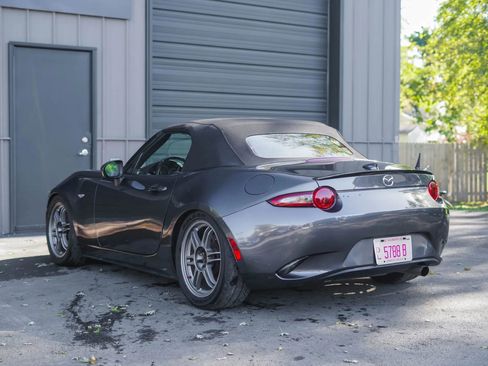 Used 2016 MAZDA MX-5 Miata Club image 5