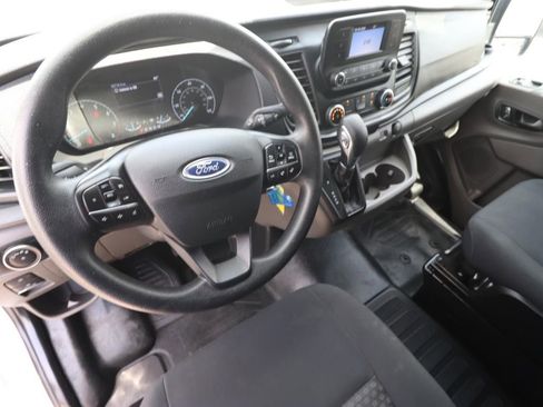 Used 2024 Ford Transit 250 Low Roof w/ Exterior Upgrade Package RWD image 4