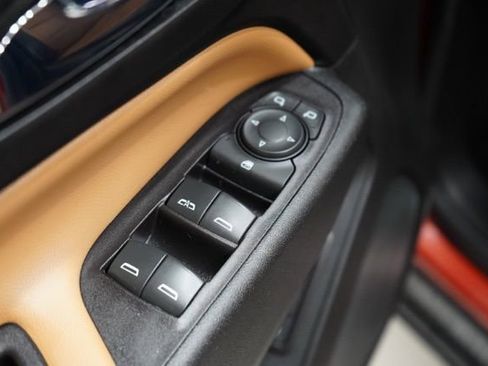 Used 2020 Chevrolet Equinox Premier image 21