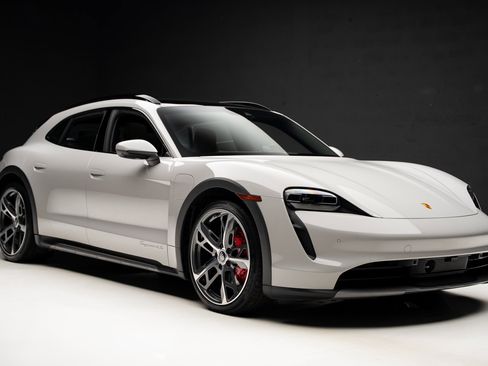 Used 2023 Porsche Taycan 4S image 83