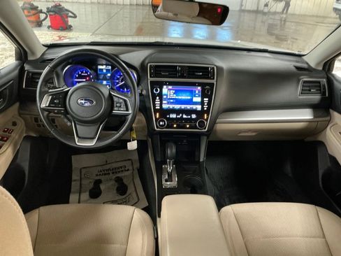 Used 2019 Subaru Outback 2.5i Premium image 13