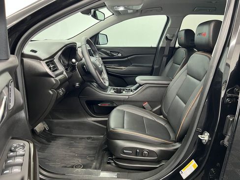 Used 2023 GMC Acadia AT4 w/ Preferred Package image 4