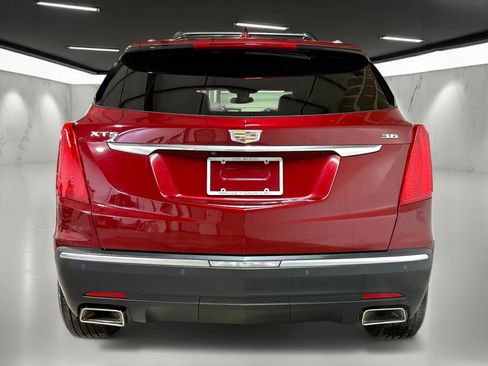 Used 2017 Cadillac XT5 Luxury w/ Driver Awareness Package image 9