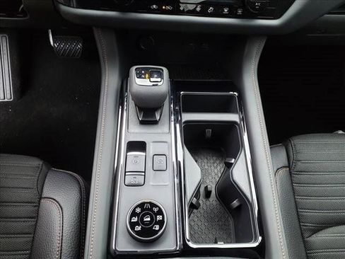 New 2025 Nissan Pathfinder Rock Creek image 15