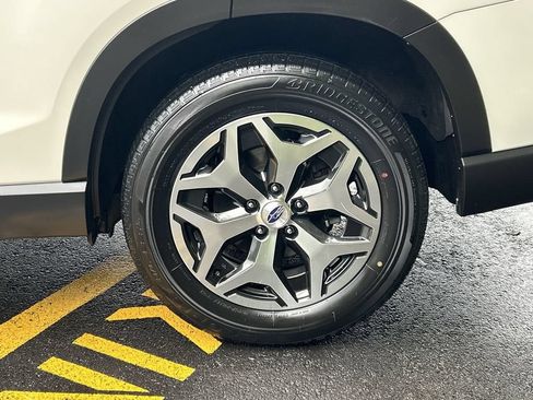 Certified 2023 Subaru Forester Premium AWD/4WD image 11