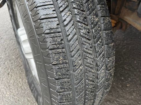 Used 2017 GMC Savana 2500 image 18