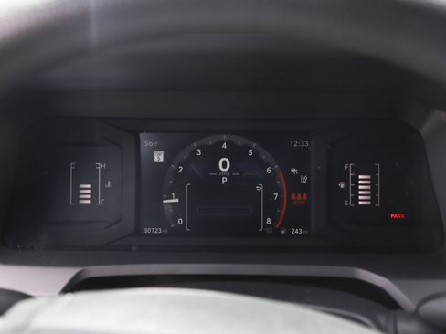 Used 2024 Toyota Tacoma SR5 AWD/4WD image 20
