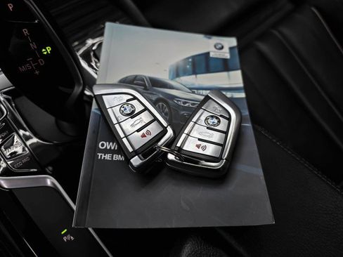 Used 2019 BMW 530i xDrive w/ Convenience Package AWD/4WD image 44