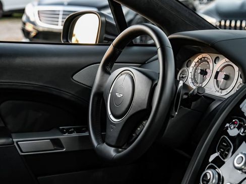 Used 2016 Aston Martin Rapide S image 13