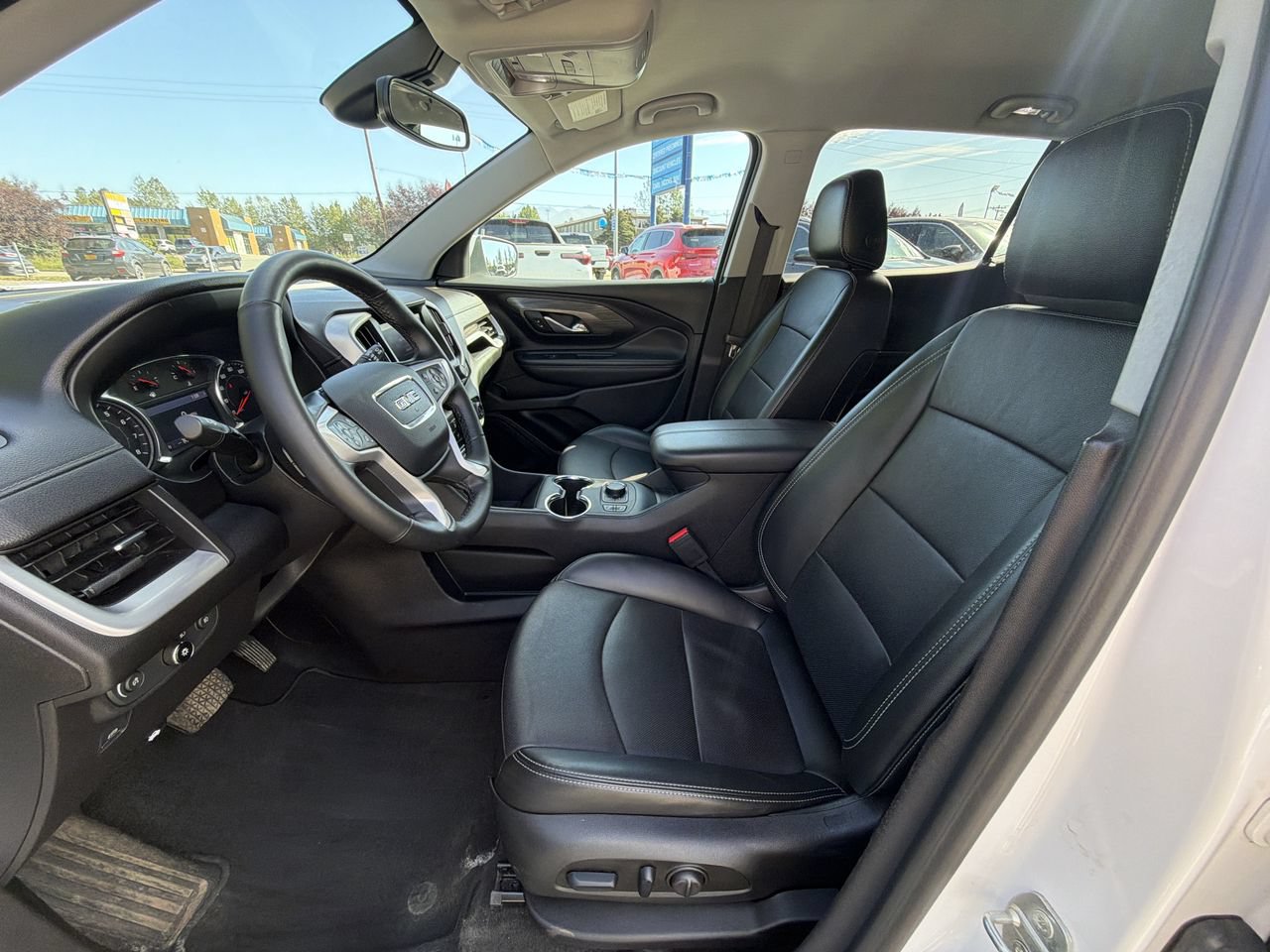 Used 2023 GMC Terrain SLT AWD/4WD image 13