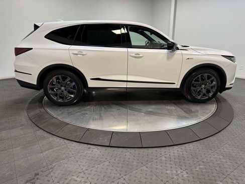 Used 2023 Acura MDX A-Spec image 15