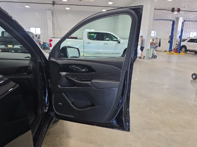 Used 2023 Chevrolet Traverse RS AWD/4WD image 33