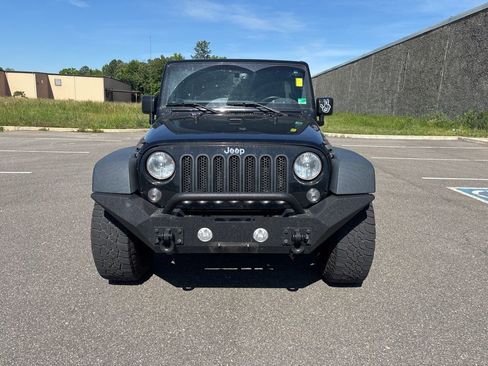 Used 2016 Jeep Wrangler Unlimited Sport w/ Quick Order Package 24S AWD/4WD image 2