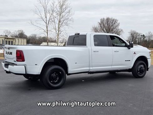 Used 2026 RAM 3500 Limited image 3