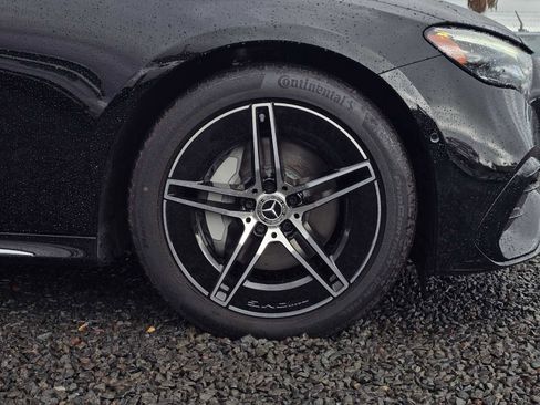 Used 2025 Mercedes-Benz E 350 Sedan image 9