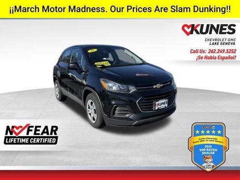 Used 2018 Chevrolet Trax LS image 1