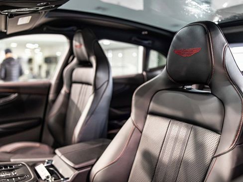 New 2026 Aston Martin DBX 707 image 19