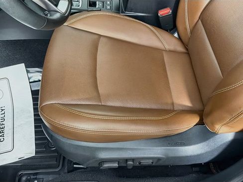 Used 2019 Subaru Outback 2.5i Touring AWD/4WD image 21