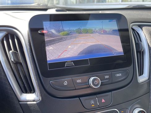 Used 2024 Chevrolet Malibu LT FWD image 25
