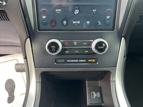 Used 2023 Ford Edge SEL image 30