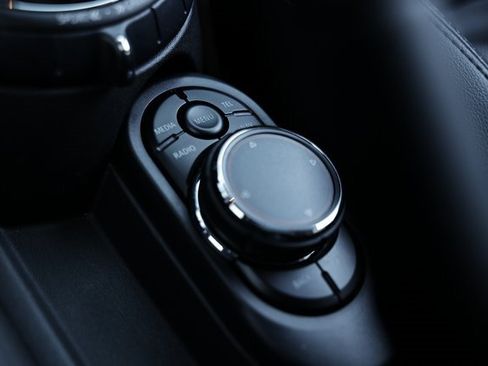 Used 2017 MINI Cooper S image 38