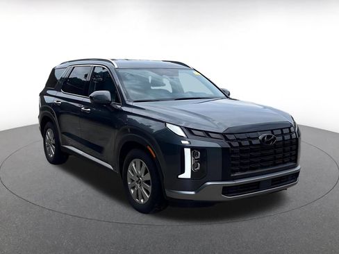 Used 2025 Hyundai Palisade SEL FWD image 2
