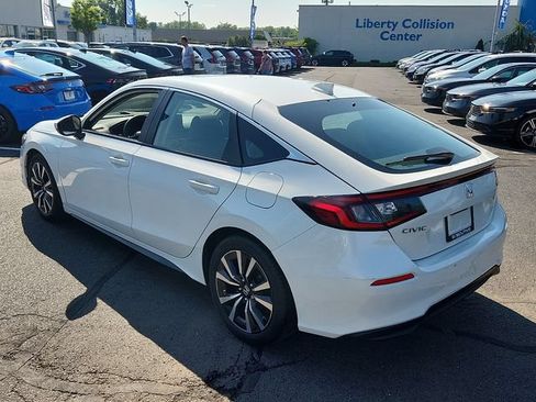 Used 2024 Honda Civic EX-L image 4