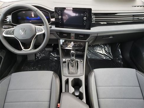 New 2026 Volkswagen Jetta SE image 9