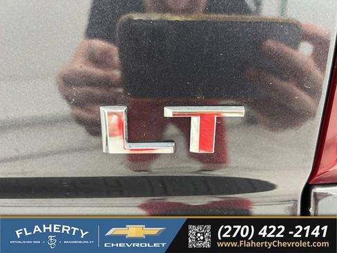 Used 2023 Chevrolet Silverado 1500 LT AWD/4WD image 18