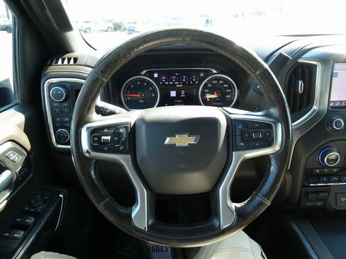 Used 2020 Chevrolet Silverado 2500 LTZ w/ LTZ Plus Package image 34
