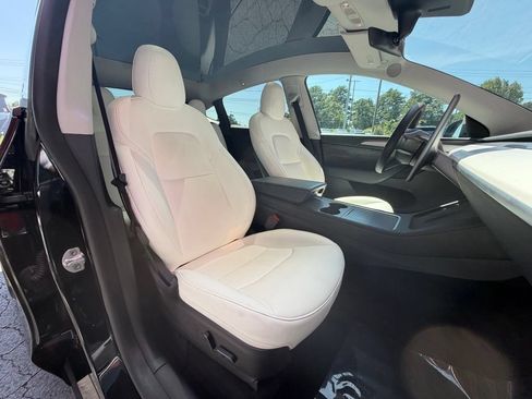 Used 2023 Tesla Model Y Performance AWD/4WD image 39