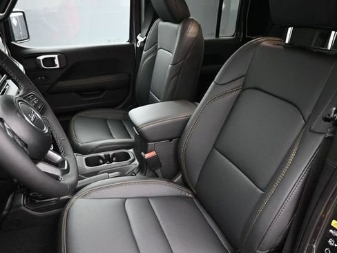 New 2026 Jeep Gladiator Sport AWD/4WD image 7