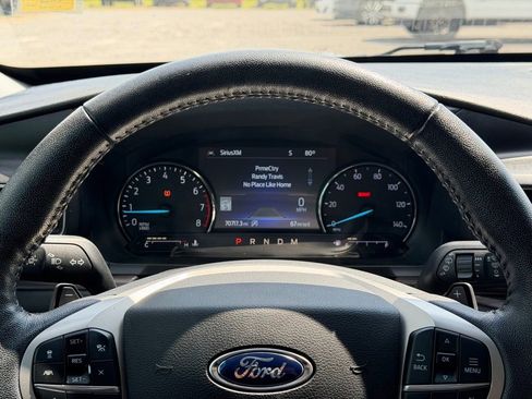 Used 2020 Ford Explorer Limited RWD image 18