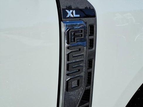 New 2026 Ford F250 XL w/ 360-Degree Camera Package AWD/4WD image 12