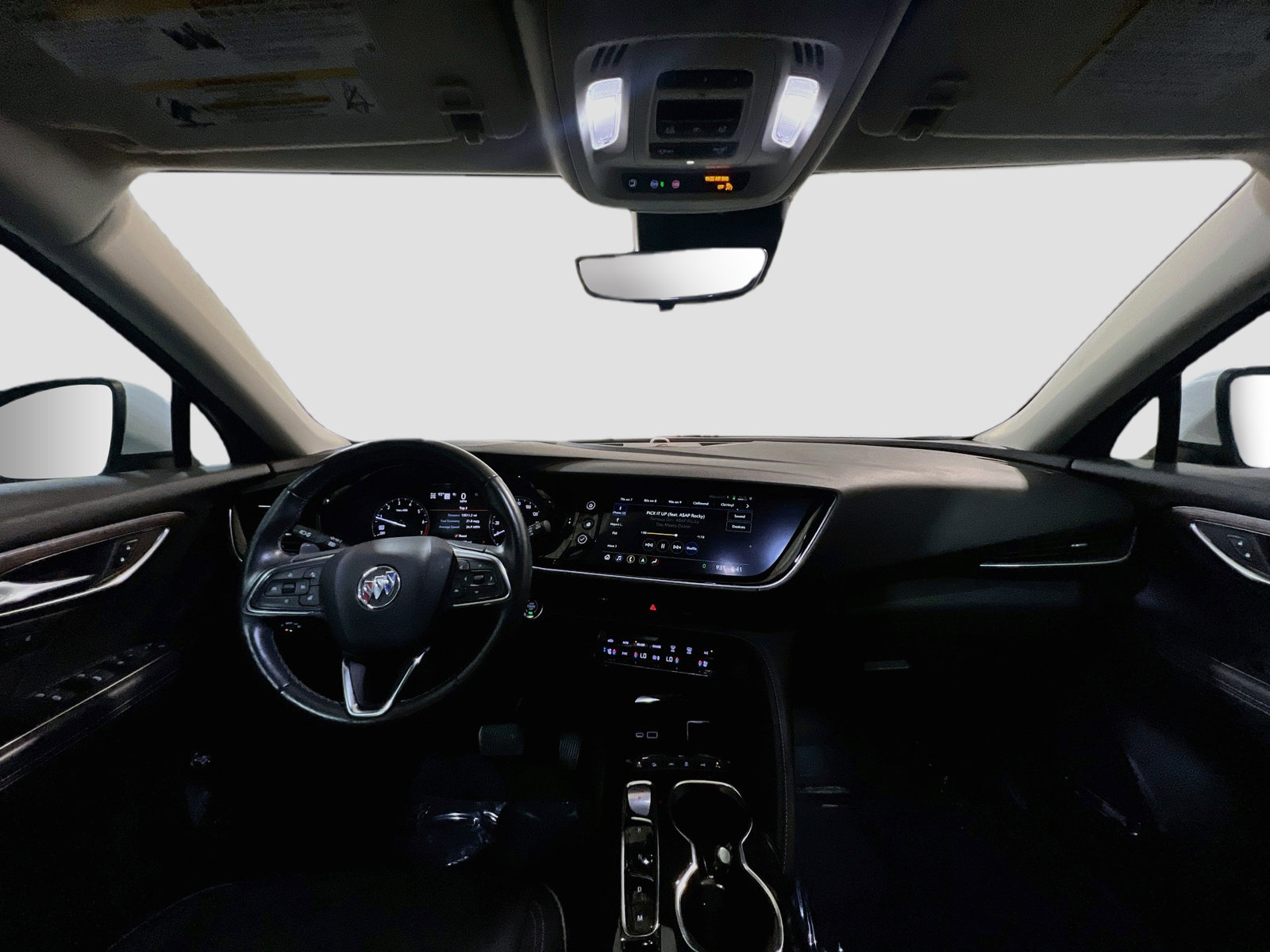 Used 2023 Buick Envision Avenir AWD/4WD image 18