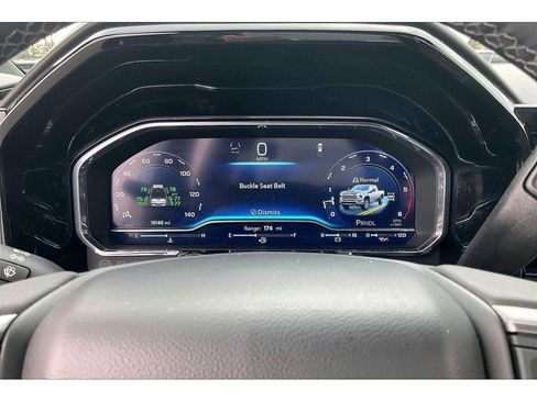 Used 2024 Chevrolet Silverado 3500 High Country w/ Technology Package image 22