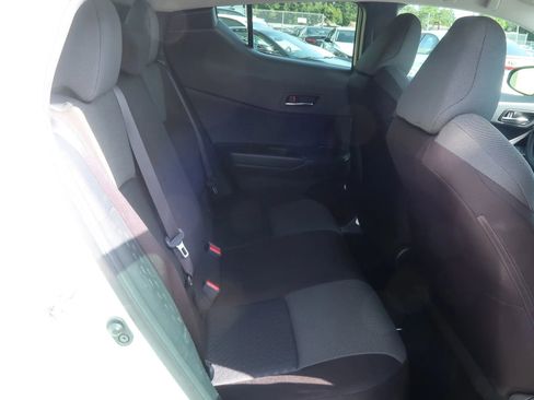 Used 2021 Toyota C-HR LE image 23