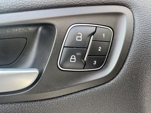 Certified 2019 Ford Escape Titanium image 27