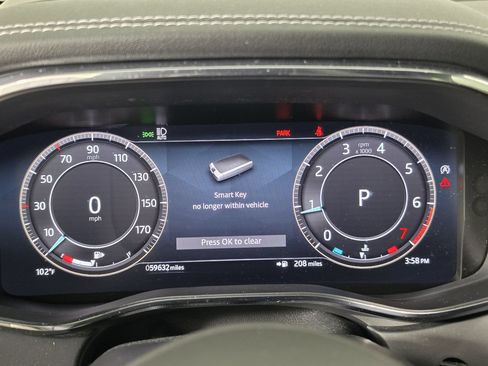 Used 2024 Jaguar XF R-Dynamic SE AWD/4WD image 22
