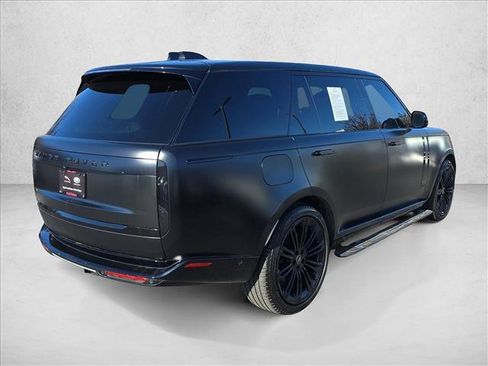 Used 2024 Land Rover Range Rover Long Wheelbase Autobiography image 5