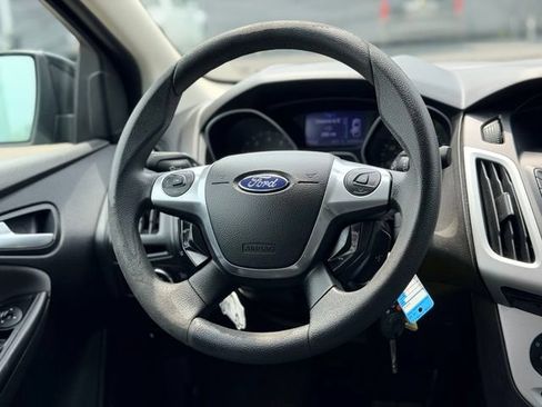 Used 2013 Ford Focus SE FWD image 18