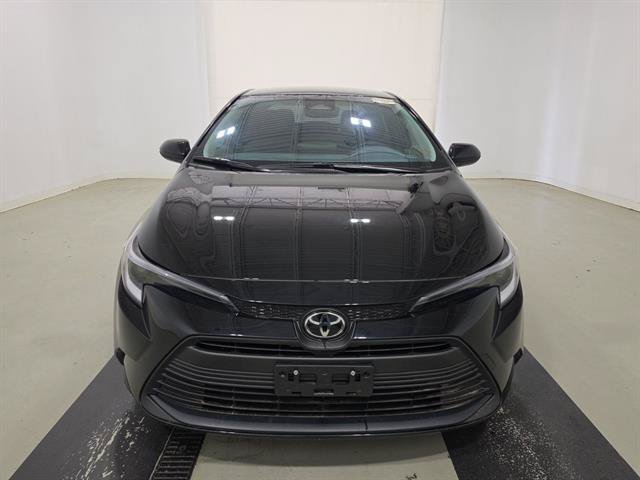 Certified 2026 Toyota Corolla LE FWD image 32