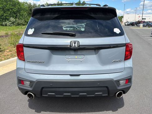 Used 2024 Honda Passport EX-L image 2