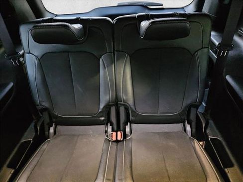 Used 2023 Jeep Grand Cherokee L Laredo image 15