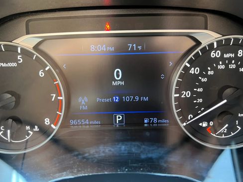 Used 2022 Nissan Altima 2.5 SV FWD image 17