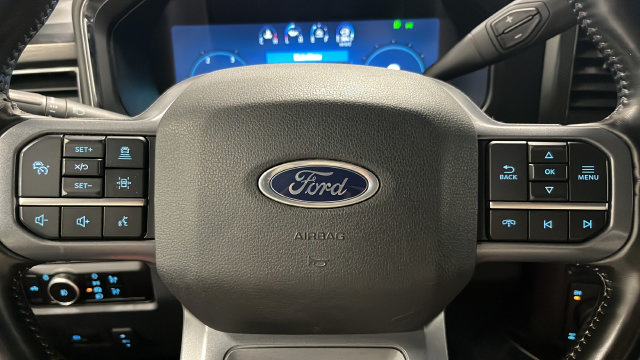 Used 2023 Ford F250 Lariat w/ Lariat Ultimate Package AWD/4WD image 15