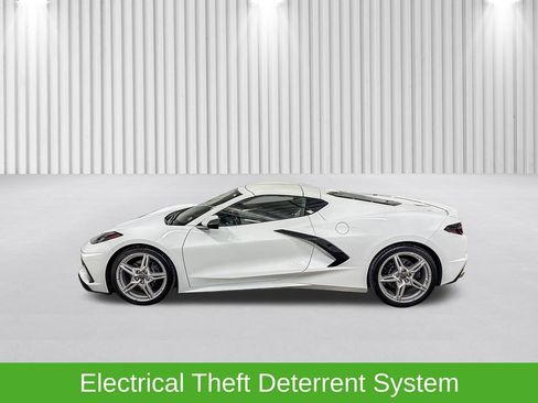 Used 2022 Chevrolet Corvette Stingray Preferred Cpe w/ Battery Protection Package RWD image 11