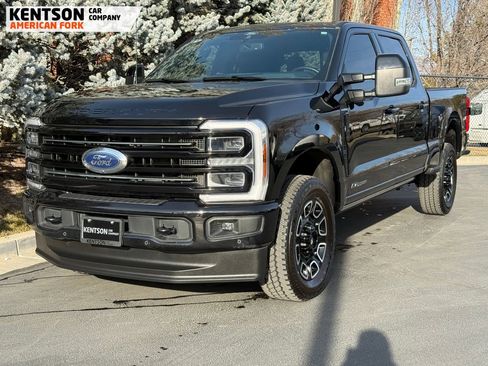 Used 2025 Ford F250 Platinum image 3