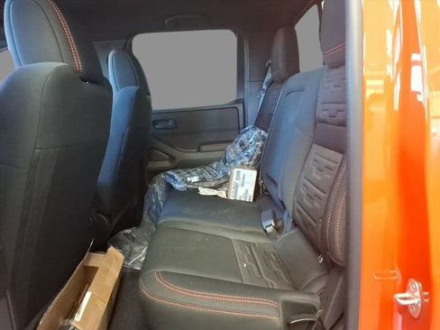 New 2026 Nissan Frontier PRO-4X w/ Pro-4x Convenience Package image 9